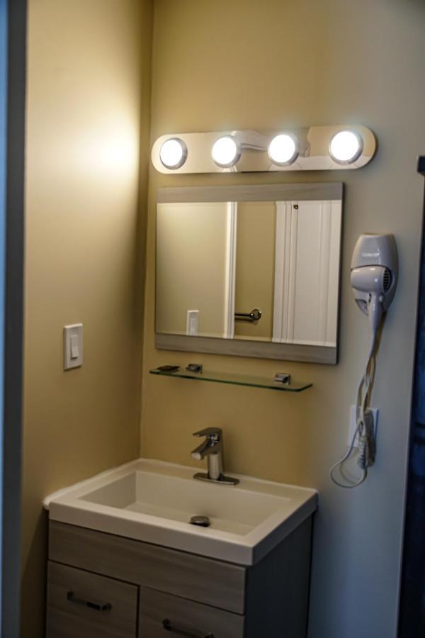 هانتسفيل Skyland Motel Inn & Suites المظهر الخارجي الصورة
