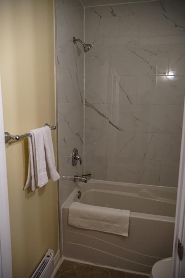 هانتسفيل Skyland Motel Inn & Suites المظهر الخارجي الصورة